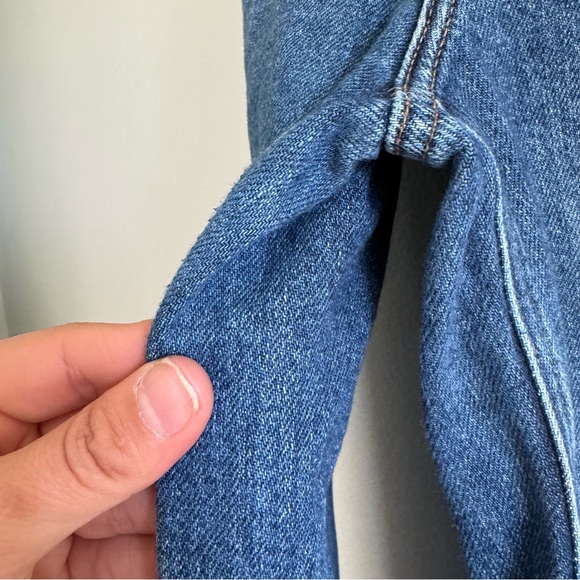 J Brand x Elsa Hosk Monday Jean in Workday Blue
Wide Leg Jeans Size 29 - Picture 8 of 15